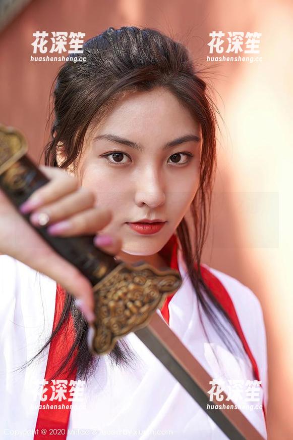 蜜桃社-梦乃Mandy 蜜桃社 - 看!梦乃Mandy的透明之道,写真里的故事满是悬念