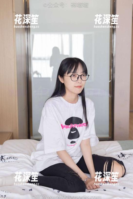 袜啵啵 - 赶紧看小甜豆的马丁靴图包，有种脱离平庸的冲动！