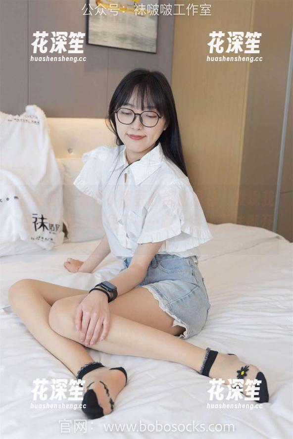 袜啵啵-小甜豆 袜啵啵 - 看着小甜豆的御姐图包,发现我已经彻底被锁住了……呃,目光无法挪开…
