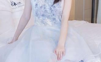 袜啵啵 - 糯米jk制服：作品与花絮的微妙游戏，反正都好看！