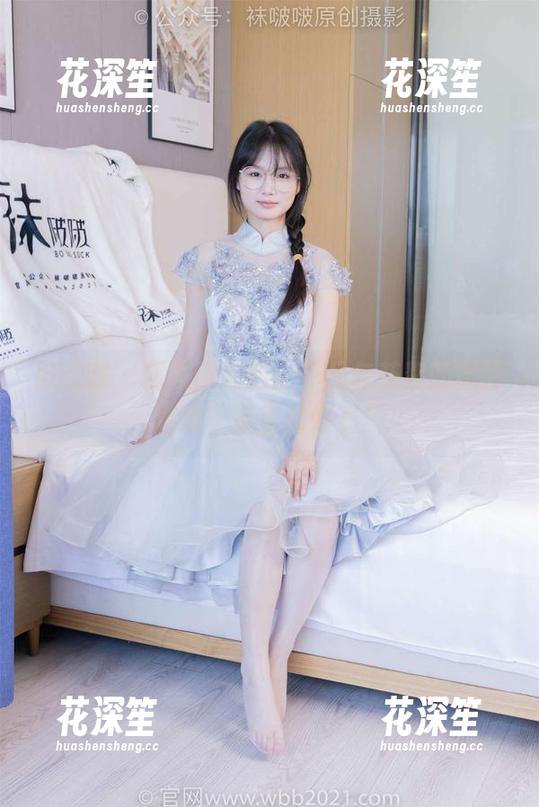 袜啵啵 - 糯米jk制服：作品与花絮的微妙游戏，反正都好看！