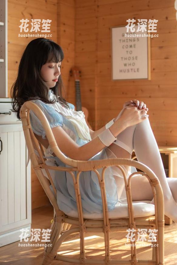 西瓜少女 你见过这样在线的西瓜少女吗?淡蓝JK民宿随便拍!