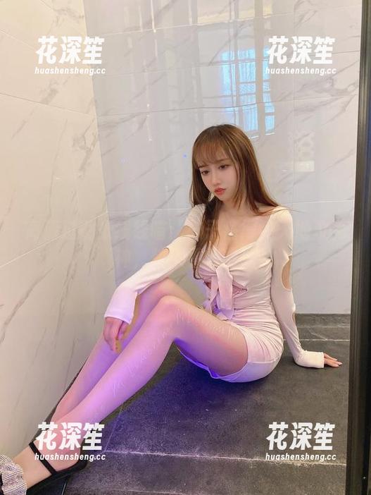 过期米线线喵 高清过期米线线喵:袜子痛得惊天地泣鬼神,快来看看吧!