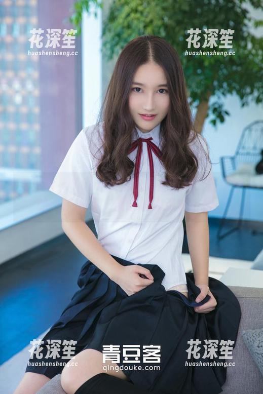 青豆客 - Yumi尤美的黑白画卷：图库中的一抹心塞，精选让人难以自拔。