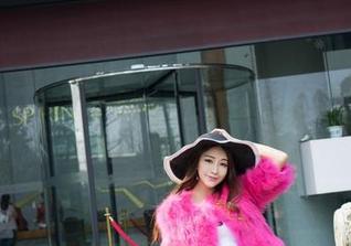 魅妍社 - 李梓熙的短裙：美图太美，图包得小心收好哦！