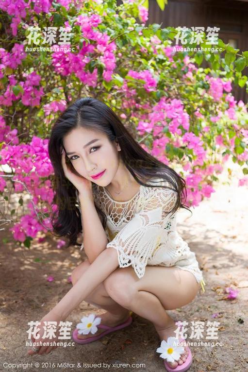 魅妍社-陆金佳Jessica 魅妍社 - 陆金佳Jessica穿高跟鞋的样子,也是我奋斗的目标,或者应该说是“想象中的目标”,却不敢尝试啊!